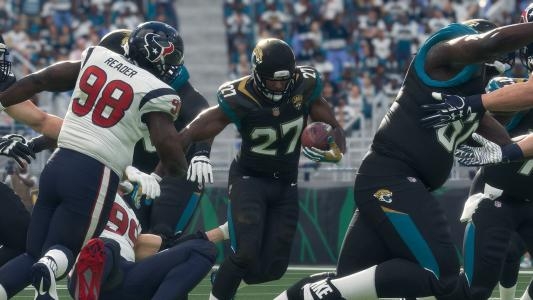 Madden NFL 18 screenshot